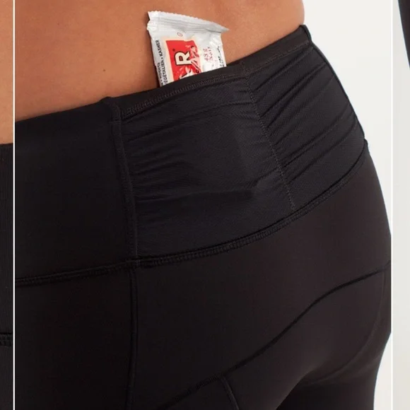 RARE Lululemon Presta Padded Shorts Black - Picture 2 of 14